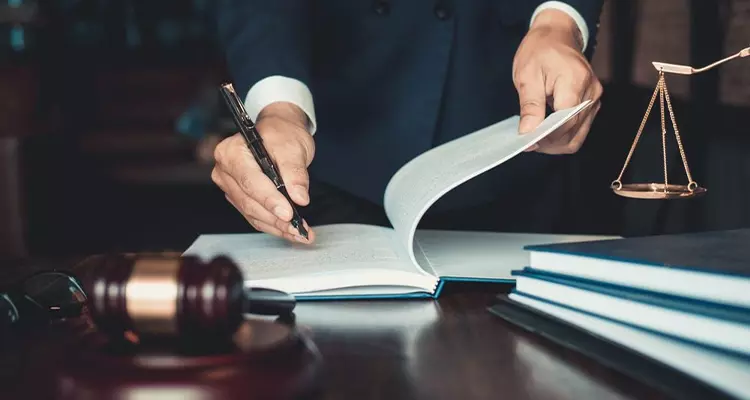 مشاوره وکیل سرقفلی می‌تواند مشکلات حقوقی شما در این زمینه را با مطمئن‌ترین روش حل کند.